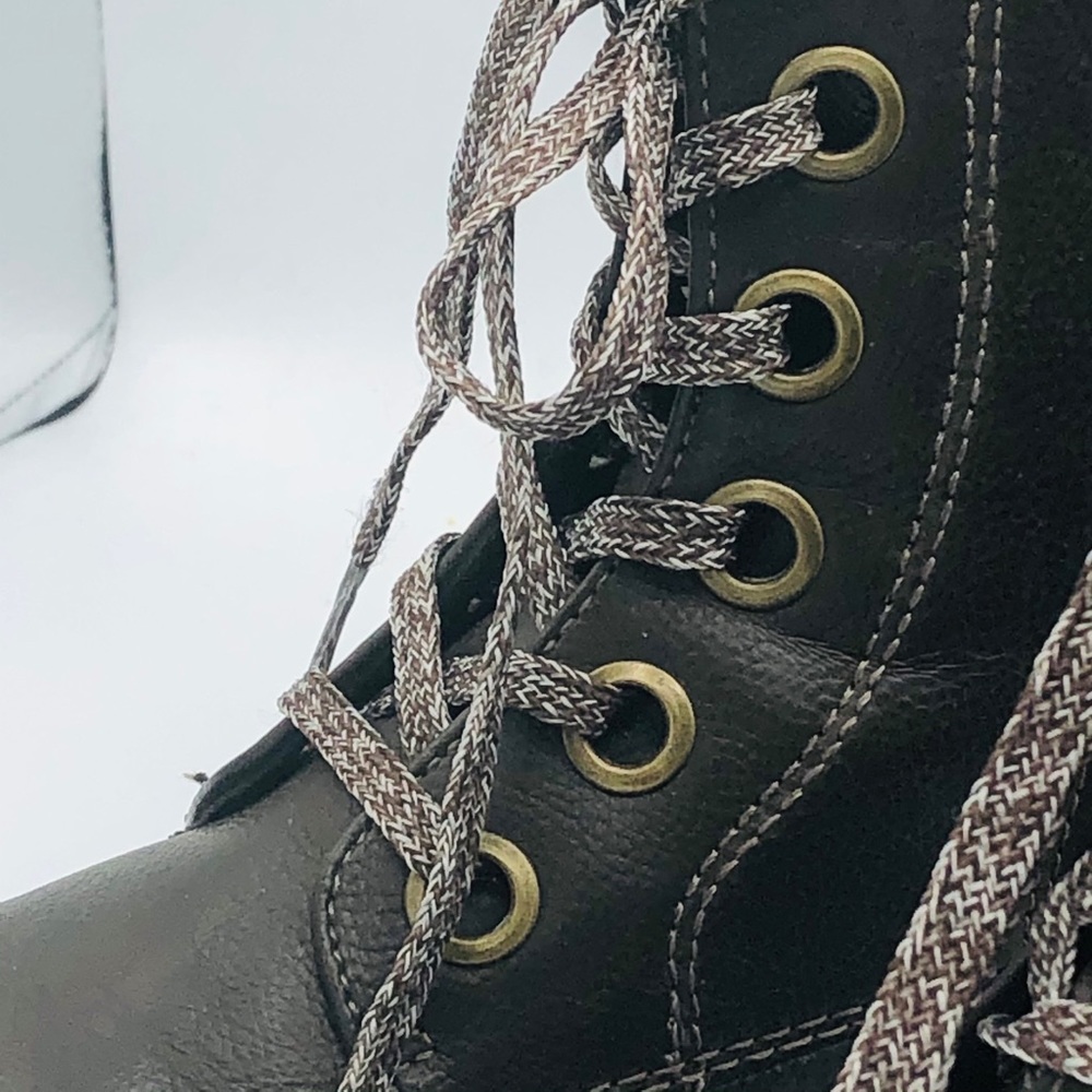 CAT AND JACK COMBAT STYLE BOOTS BLACK LACES INCLUDED. - Picture 10 of 14